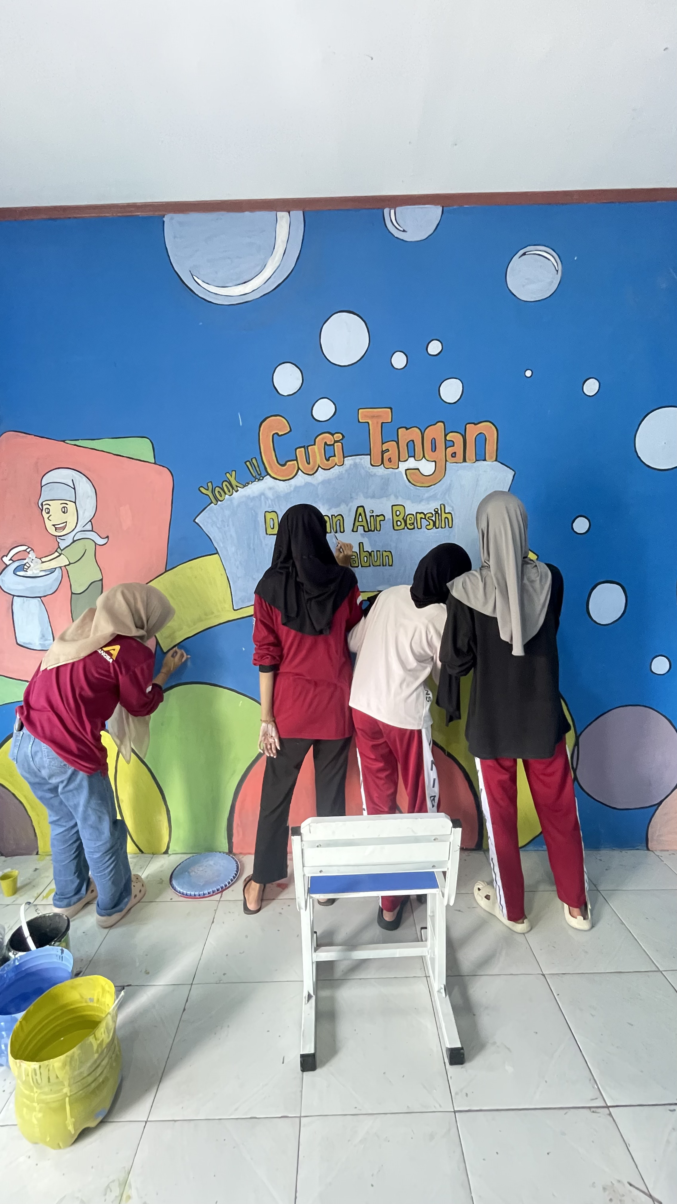 Kegiatan pengecatan posyandu Perumahan Jayanti Residence